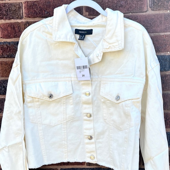 Forever 21 White Cropped Denim Jacket Size 2X - Picture 7 of 7